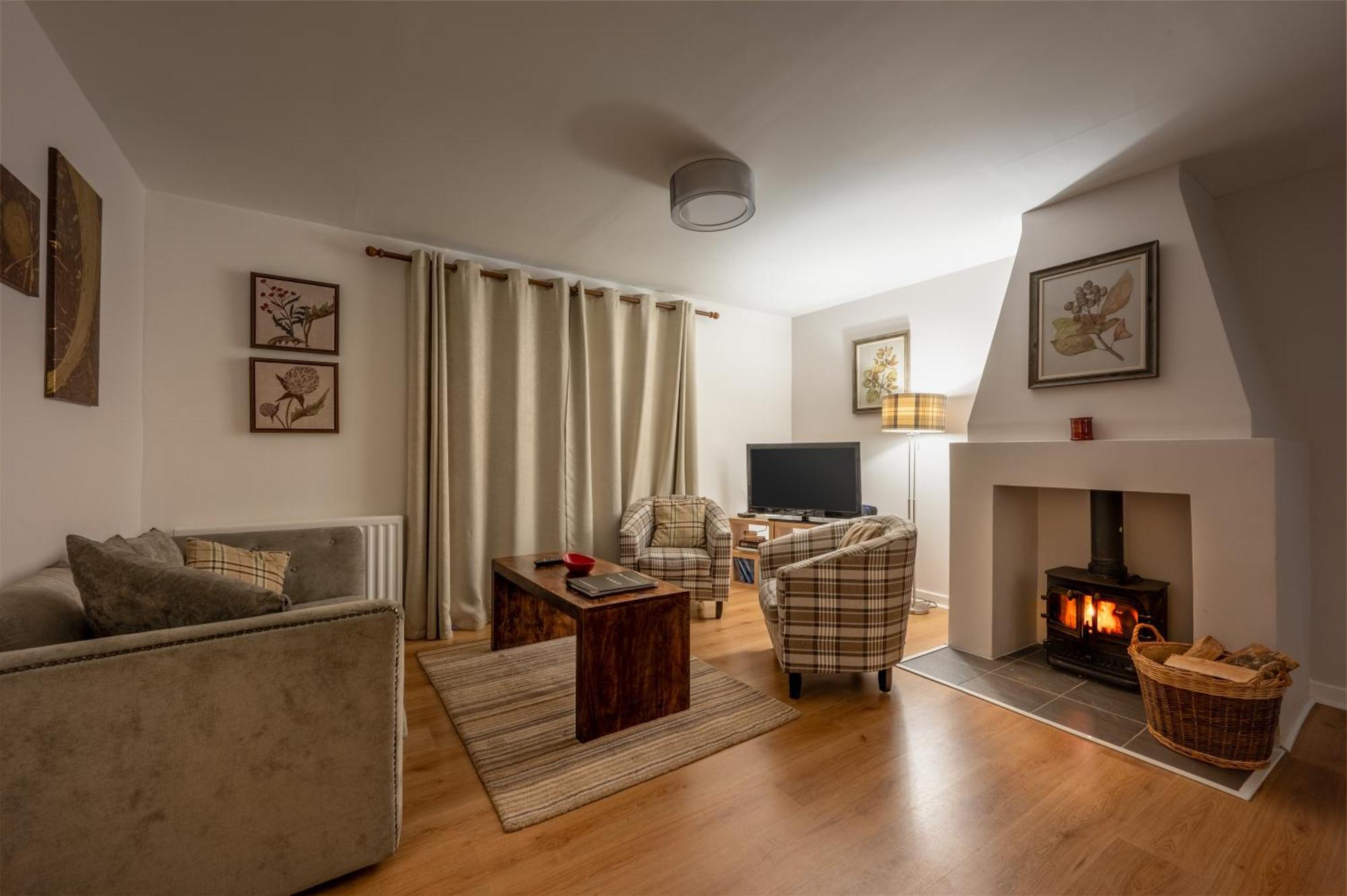 Abbey Holidays Loch Ness Luxury Self Catering 2 Bedroom Cottages Fort Augustus Exterior photo